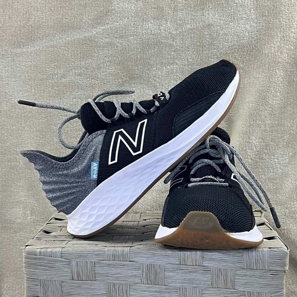 New Balance Fresh Foam Roav Black Grey Running Shoes WROAVTK Womens 7